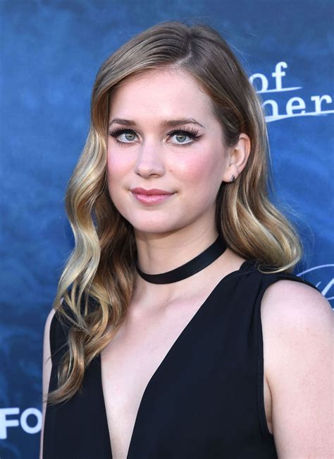 Elizabeth Lail Latest Photos Celebmafia