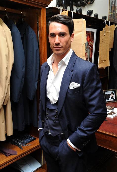Huntsman celebra la cocktail party en el marco de la London Collections ...