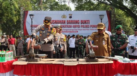 Polres Pemalang Musnahkan Ribuan Barang Bukti Miras Dan Ratusan Knalpot