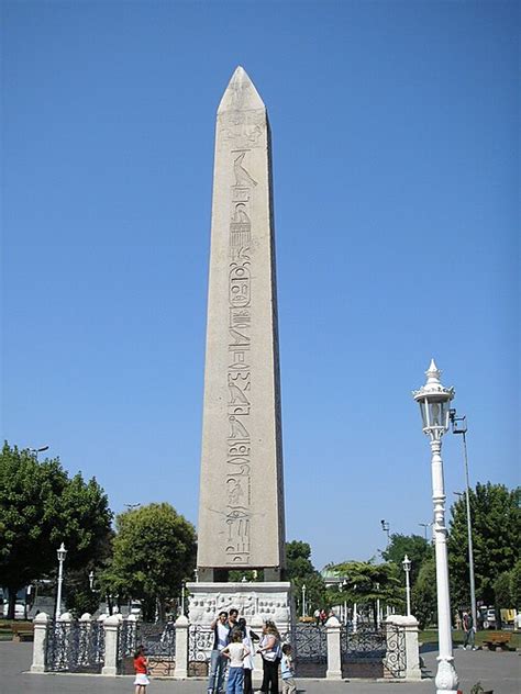 Top 10 Most Amazing Obelisks In The World