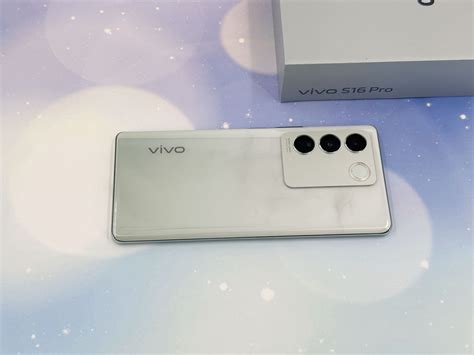 温润如玉 Vivo S16 Pro颜如玉配色真机实拍 Donews