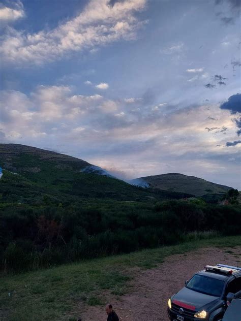 Fuego en Sierra de la Ventana por la caída de un rayo mirá las fotos