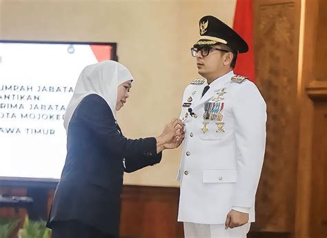 Khofifah Indar Parawansa Melantik Mohammad Ali Kuncoro Menjadi Pj Wali