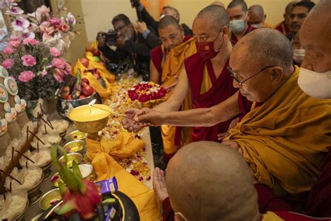 Pilgerfahrt Zum Mahabodhi Tempel In Bodhgaya Der Dalai Lama