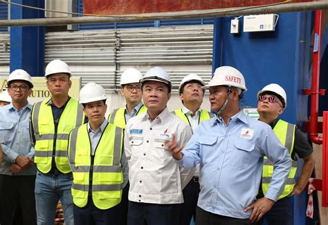 PV GAS signs 25-year contract to distribute LNG fto Nhon Trach 3 and