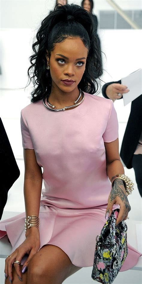 Rihanna Riri In Pink Dress Rihanna Riri Dress Pinkdress ~ Rihanna