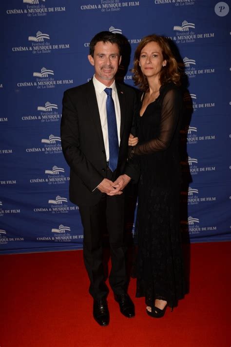 Photo Manuel Valls Et Sa Femme Anne Gravoin C R Monie De Cl Ture De