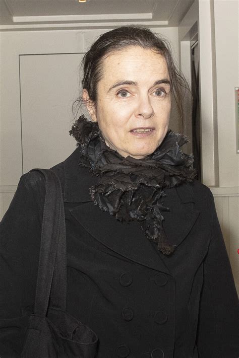 Photo : Amélie Nothomb - Remise du prix Renaudot au restaurant Drouant