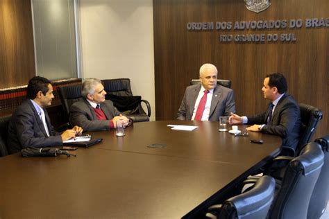 OAB RS Em visita institucional Breier reúne se SindsegRS