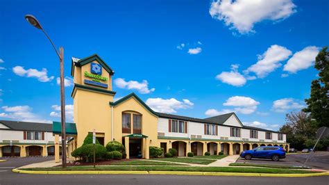 Hotel in East Brunswick, NJ | Hotel Rooms | Best Western East Brunswick Inn