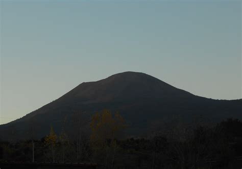 Malko Rischio Vesuvio Tra Vesuvio E Campi Flegrei La Metropoli