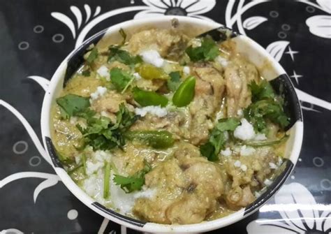 Hyderabadi White Chicken Korma Recipe By Kumkum Chatterjee Cookpad