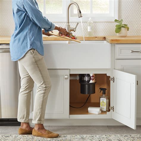 How To Clean A Kitchen Sink Disposal | Besto Blog