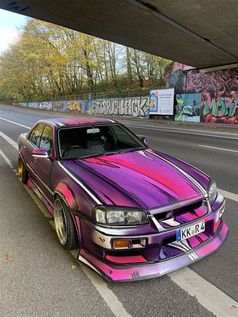 Skyline Door Artcar Stilbruch Lack