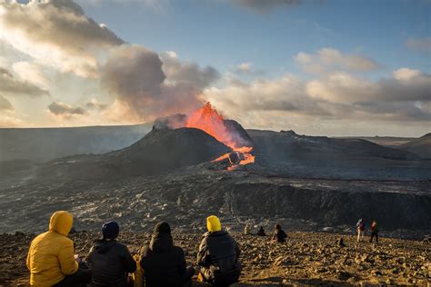 Unbelievable Photos of Iceland's Fagradalsfjall Volcano Erupting