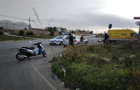 Vittoria Incidente Sullo Stradale Alcerito Un Ferito Trasportato Al