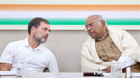 Congress Chief Mallikarjun Kharge Rahul Gandhi Hold Meeting With Bihar