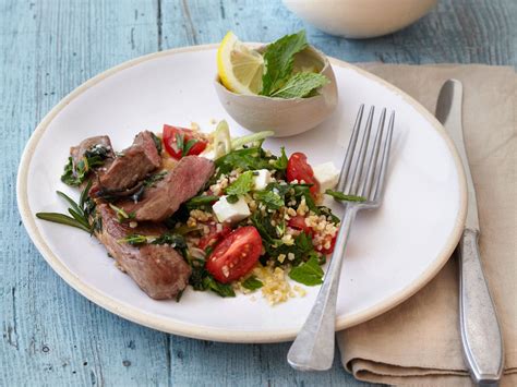 Lammfilet Mit Tomaten Minzsalat Rezept Eat Smarter