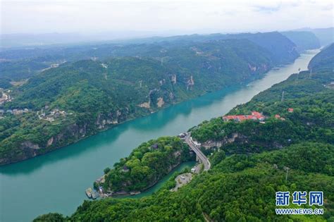 初夏时节 长江西陵峡景美如画 国际在线