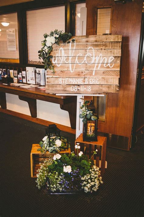 Wedding Entrance Table Decoration Ideas : Remember that your wedding ...