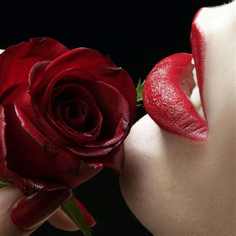 Pin By Frédérique Morel On Портрет Red Lips Lip Wallpaper Red Roses