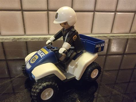 Playmobil Polizei Quad Mit R Ckziehmotor Kaufen Auf Ricardo