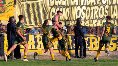 Mitre logró un triunfazo agónico ante Almirante Brown con el regreso