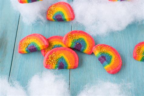 Rainbow Cookies Recipe | RecipeLion.com