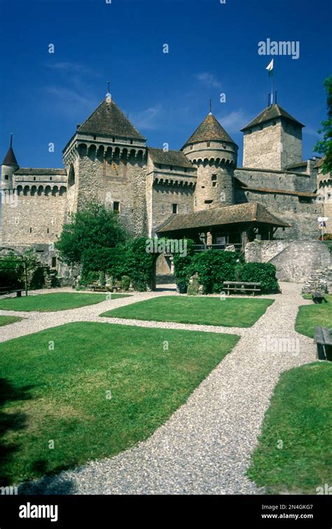 Chateau Chillon Montreux Vaud Switzerland Stock Photo Alamy