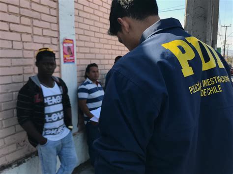 PDI Tarapacá on Twitter Detectives del Departamento de Extranjería y