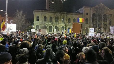 Video A Patra Zi De Proteste Peste De Oameni Au Cantat Imnul