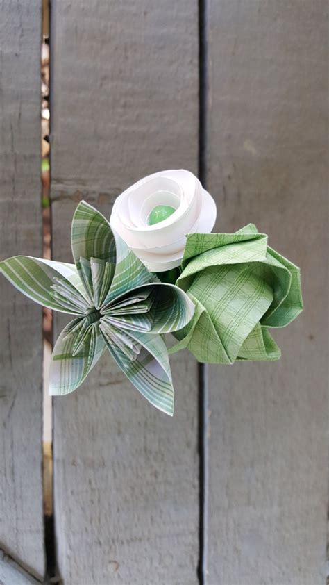 Green And White Mini Origami Flower Arrangement Origami Flowers Flower Arrangements Origami