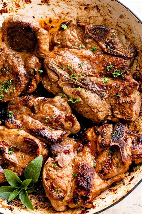 Juicy Pan Fried Lamb Chops With Garlic Easy Weeknight Recipes