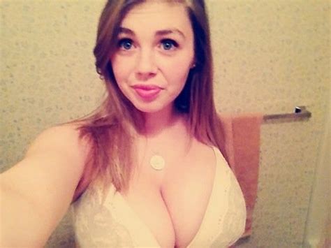 Pretty Eyes Porn Pic