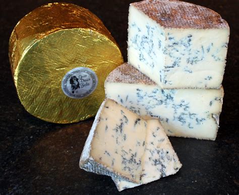 Back To Basics What Makes Blue Cheese Blue Healthy Living