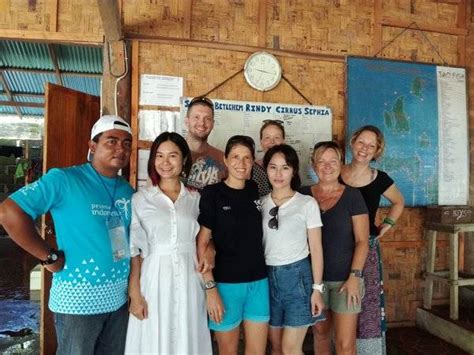 Interesting Mix Of People In Bunaken Two Fish Divers