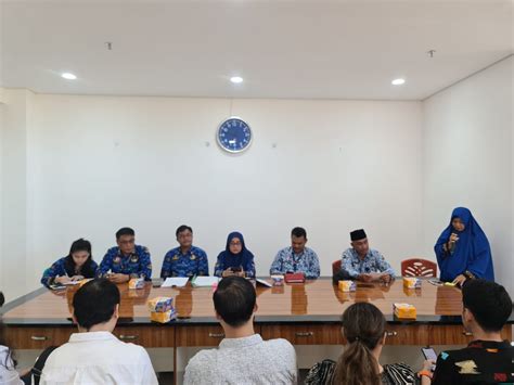 Kadinkes Pp Dan Kb Kunjungi Rsud Dr Achmad Diponegoro Putussibau Info