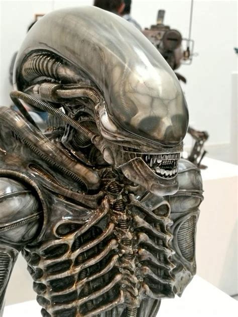 Pin By Luke Hawker On Alien Ref In Giger Alien Alien Artwork