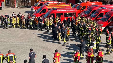 Großeinsatz in München Einsatzkräfte helfen bei Versorgung von