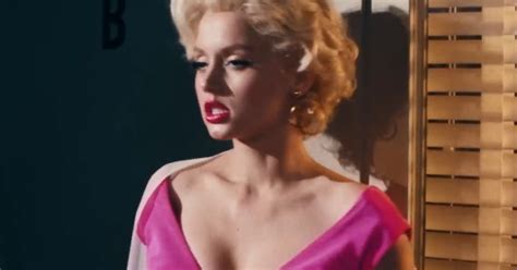 Des amateurs de Netflix dégoûtés cessent de regarder Blonde après minutes et le
