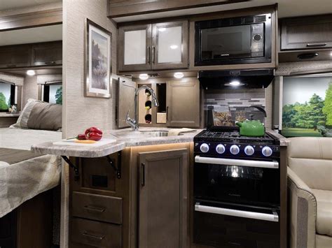 Thor Quantum Class C Motorhomes Artofit