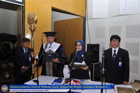 Penganugerahan Doktor Honoris Causa Kepada Sri Sultan Hamengku Buwono X