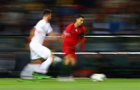 Top 5 Fastest Players In World Football