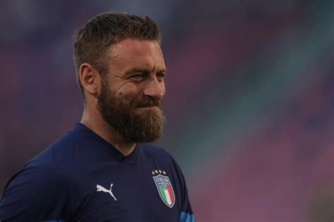 La Nuova Vita Di Un Campione Del Mondo De Rossi Inizia La Carriera Da