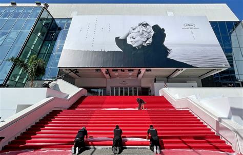 Festival De Cannes Les Petites Mains De La Croisette En Images