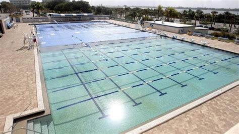 Palm Beach Post archives: Lake Worth pool through the years