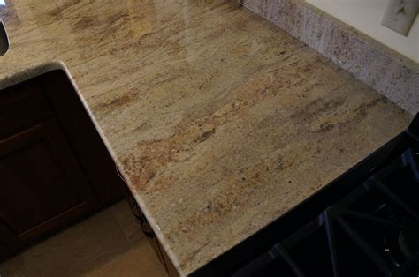 Kashmir Cream Granite In St Louis MO Redrow Homes Eartha Granite