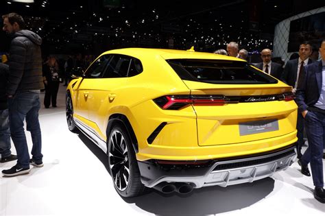 Lamborghini Urus Vs Jeep Grand Cherokee Trackhawk Le Choc Des Titans