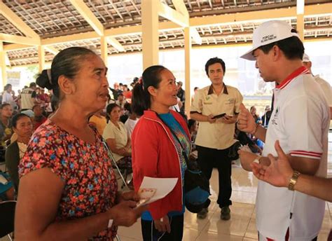 Ratusan Warga Miskin Di Nusa Penida Terima PKH Dewata News