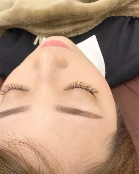 カラー半額 大阪 梅田 LILY BABE eye total beauty salonリリーベイブ